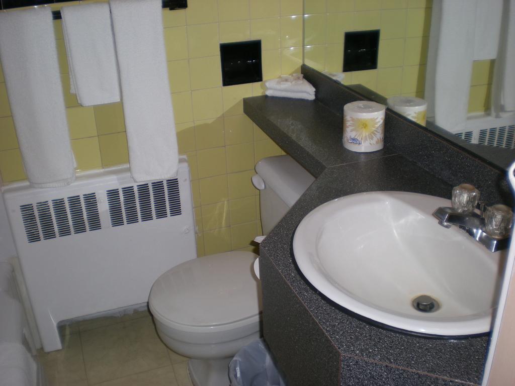 Motel Seigneurie De Vaudreuil Rom bilde